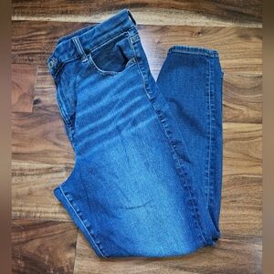 Size 14 curvy AE Jeggings